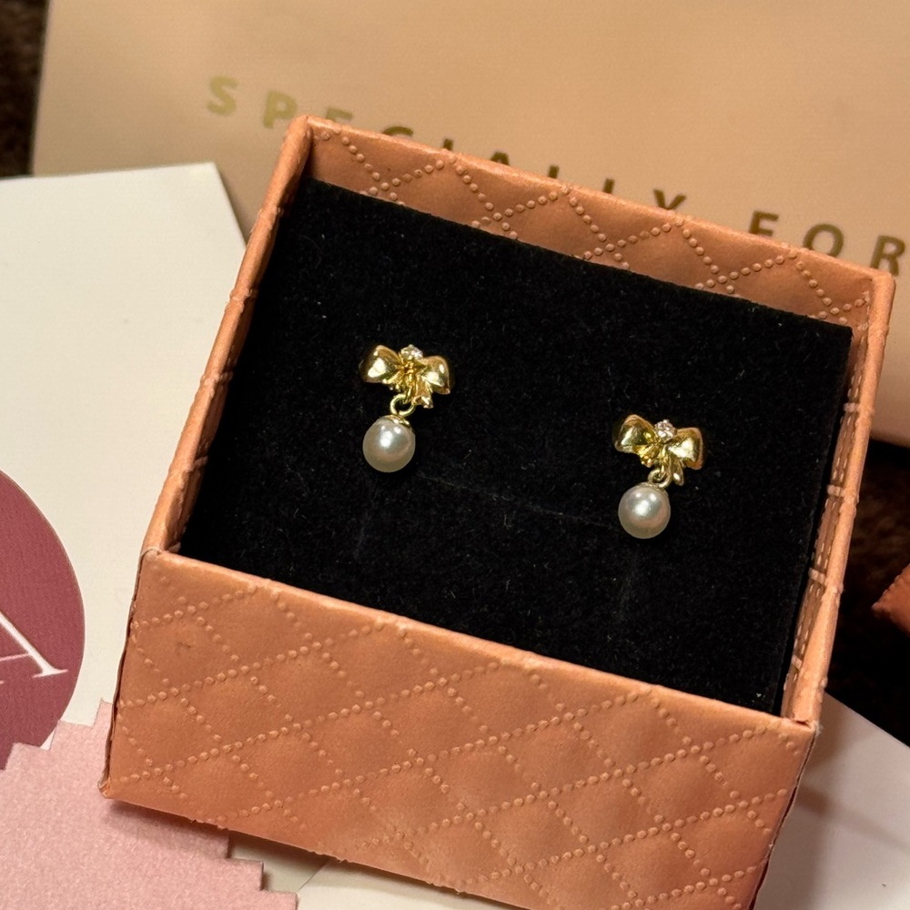 Gold Pearl Bow Earrings